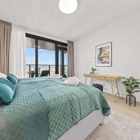 34th Floor - Touch The Clouds In The Tallest Building In Eurovea * Μπρατισλάβα