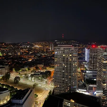 34th Floor - Touch The Clouds In The Tallest Building In Eurovea Appartamento Bratislava