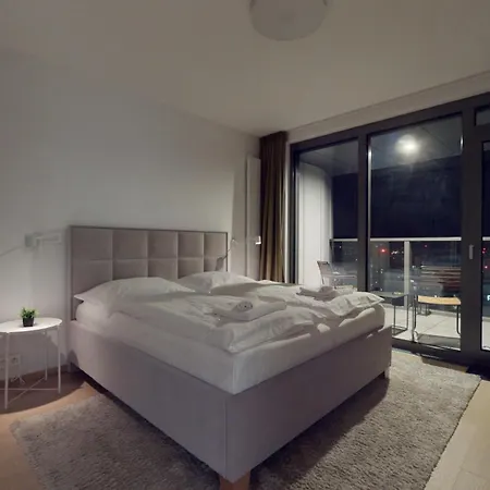 34th Floor - Touch The Clouds In The Tallest Building In Eurovea Appartamento Bratislava