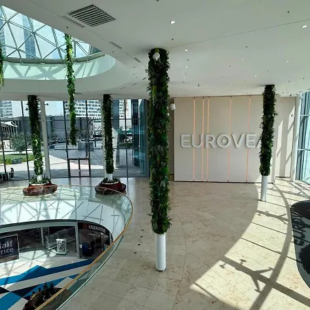 34th Floor - Touch The Clouds In The Tallest Building In Eurovea Appartamento