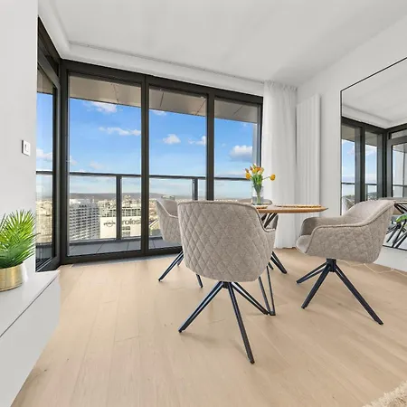 34th Floor - Touch The Clouds In The Tallest Building In Eurovea براتسيلافا